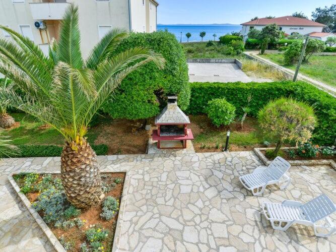 Apartments In House Liveric, In Vir At The Beach エクステリア 写真